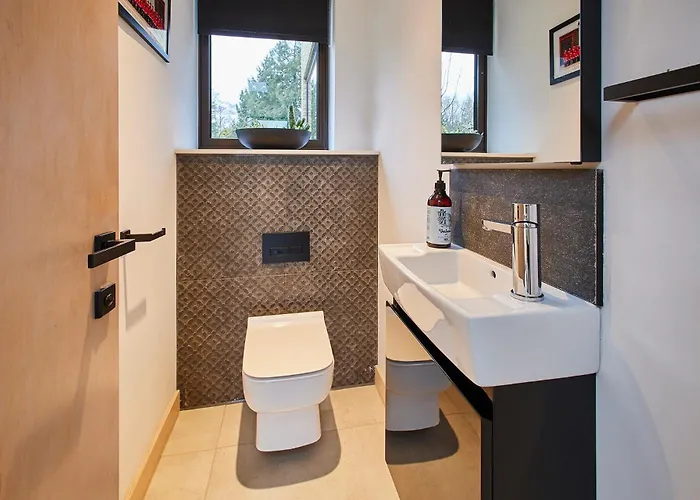 Sleeper - Sleeps 8 Scarborough