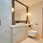 Sleeper - Sleeps 8