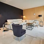 Sleeper - Sleeps 8 Nyaraló