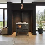 Sleeper - Sleeps 8 *