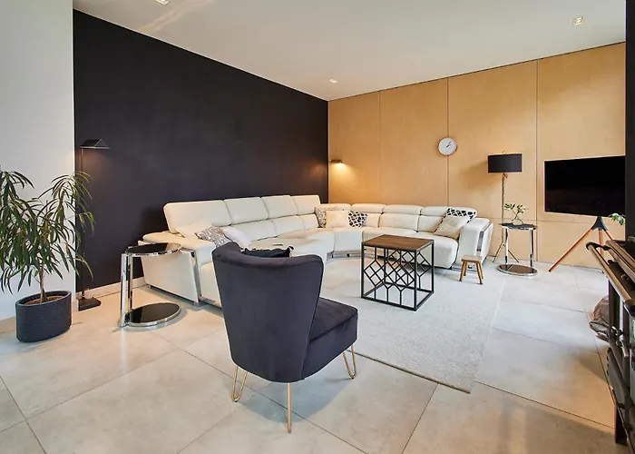 Sleeper - Sleeps 8 Nyaraló